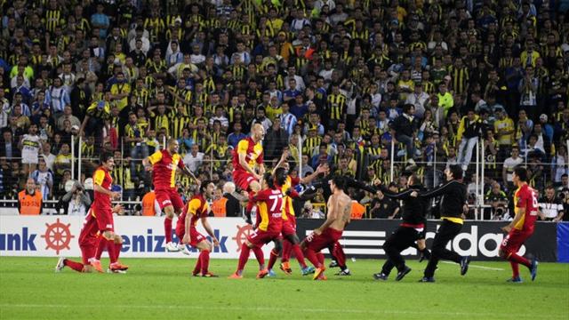  Galatasaray ve Fenerbahçe'nin son 20 sezonluk şampiyonluk yarışı istatistikleri