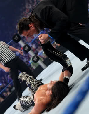  WWE Smack Down - Raw