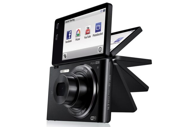 Samsung, 180 derece dönebilen dokunmatik AMOLED ekrana sahip yeni MV900F kompakt kamerasını duyurdu