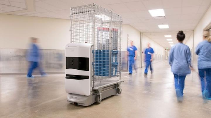 Stanford Üniversitesi’nin yeni açtığı hastanede robotlar, eczacı olarak çalışıyor