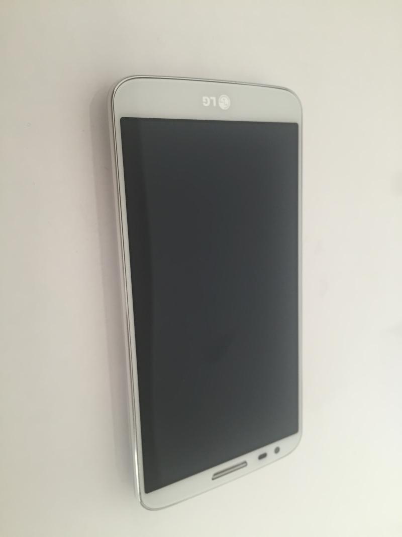  LG G2 32 GB Beyaz ** 399 TL **