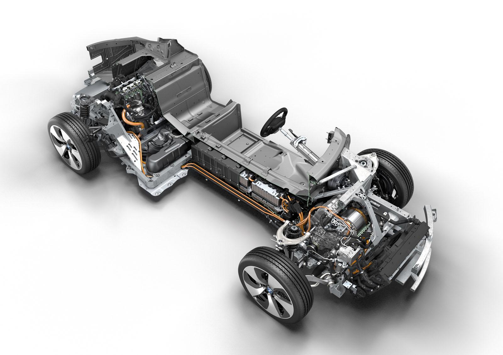  BMW i8 ÜRETİM VERSİYONU İLK RESMİ FOTOLAR