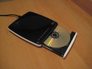  LG GSA-E50L Harici Slim DVD Yazıcı Alıcam !