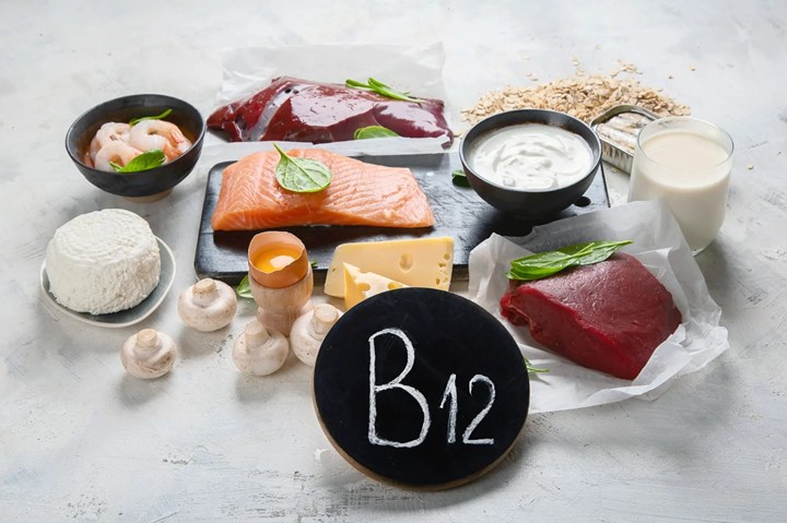 B12 vitamin seviyeleri ve bilişsel sağlık ilişkisi yeniden değerlendiriliyor