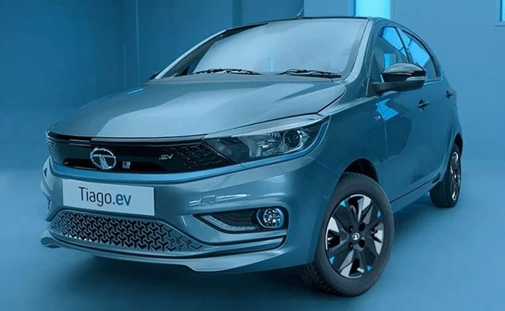 Tata Motors, uygun fiyatlı elektrikli otomobili Tiago EV'yi Hindistan'da satışa sundu