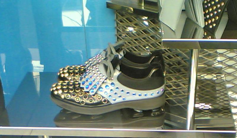  Prada Yeni Sezon Ayakkabı 1250 TL [LCW Giymekten Utananlar İçin]