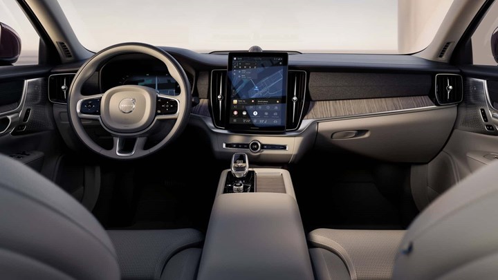 Yeni Volvo S90 tanıtıldı: İşte tasarımı ve özellikleri
