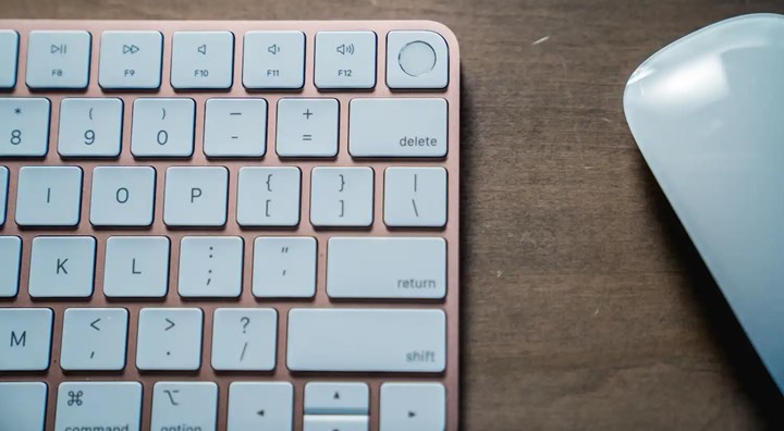 Apple, 2024'ün ilk güvenlik güncellemesini Magic Keyboard için yayınladı