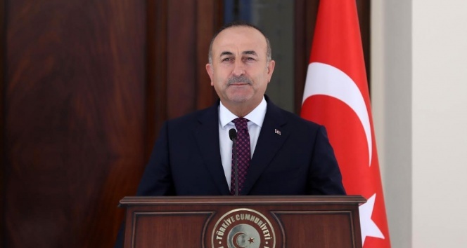 Çavuşoğlu ’Hayır’cı MHP’lilere: Dağdaki hainlerle aynı safta olmayın