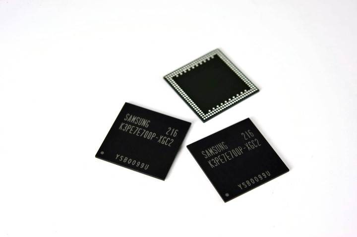 Samsung, sektörün ilk 18nm DRAM hacimli üretimine başlıyor