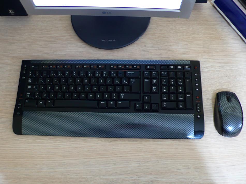  Laptop ve mouse mod (karbon fiber)