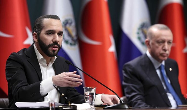 Bitcoin sevdası Nayib Bukele’nin başını yaktı