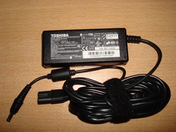  Sıfır TOSHIBA Sarj Adaptörü (Orjinal)