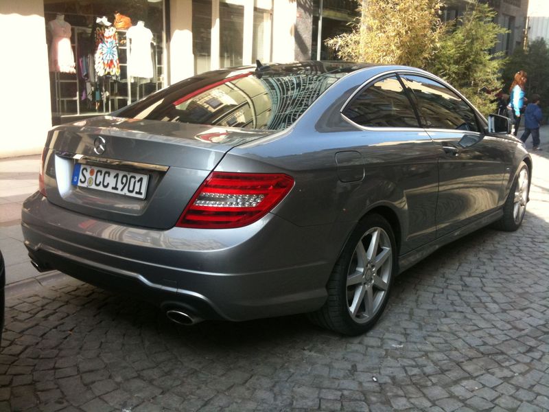  Mercedes C-Coupe İstanbul yollarında