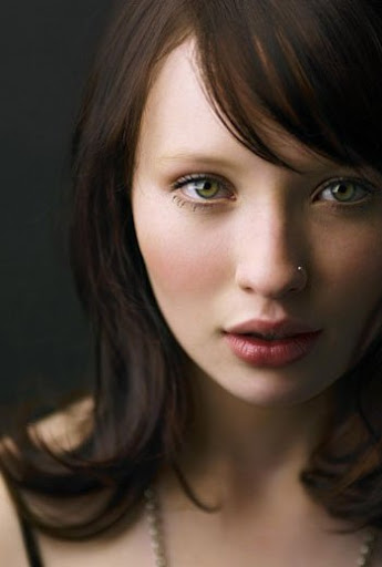  Emily Browning (Davetsiz)