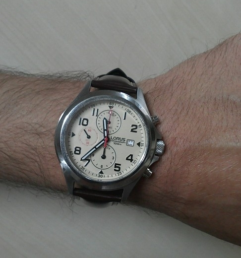  yeni saatim lorus rf833dx-9