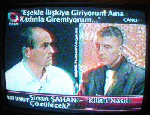  FLASH TV izleyen var mı?