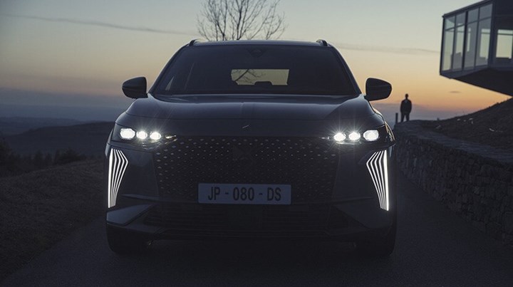 DS 7’nin E-TENSE 225 şarj edilebilir hibrit versiyonu Türkiye'de: İşte fiyatı ve özellikleri