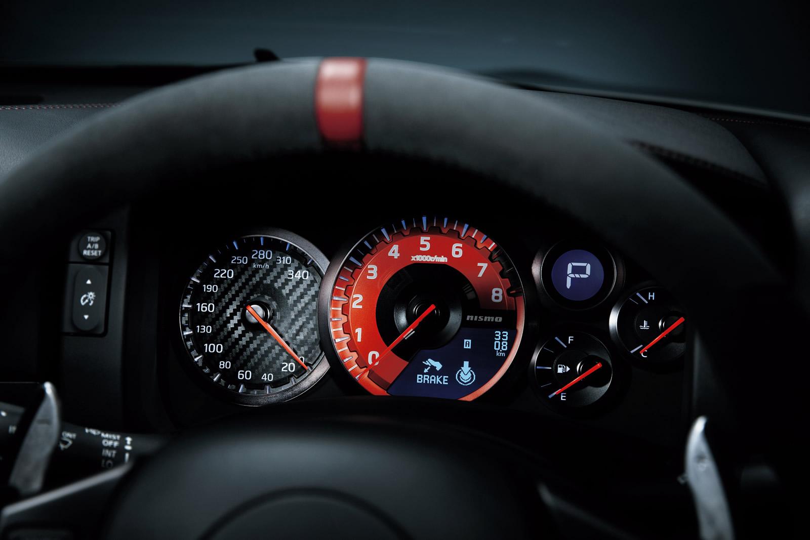  NISSAN GT-R NISMO ORTAYA ÇIKTI (7:08 NURBURGRING TUR ZAMANI)