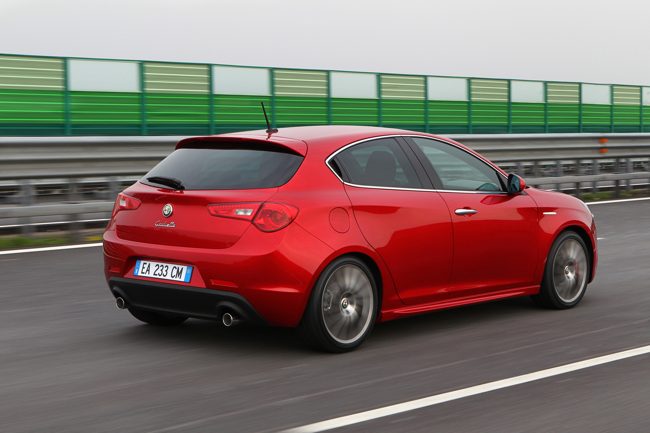 alfa romeo giulietta REVEALED 2010