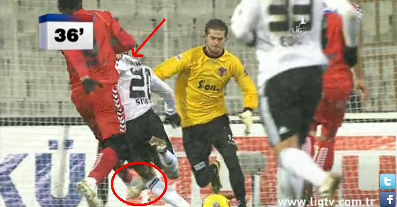  Hakem Olmaya Gerek Yok,Hatta Futbol Bilgisi Bile Lazım Değil!Penaltı Nedir?