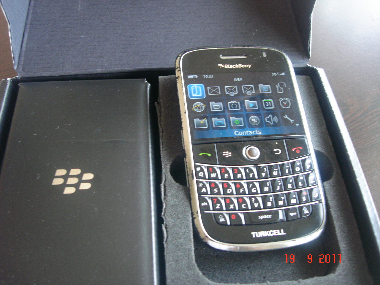  Blackberry Bold 9000  320 tl