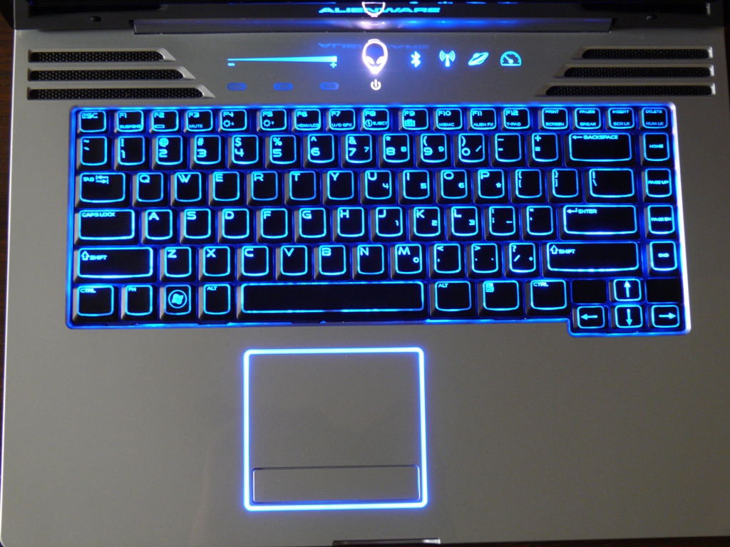  .::Alienware Area-51 m15x Notebook Review & Tests::.