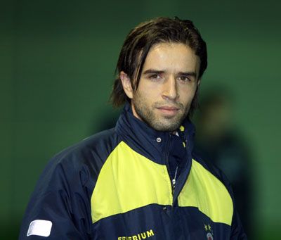  Gökhan Gönül ve uzun taç