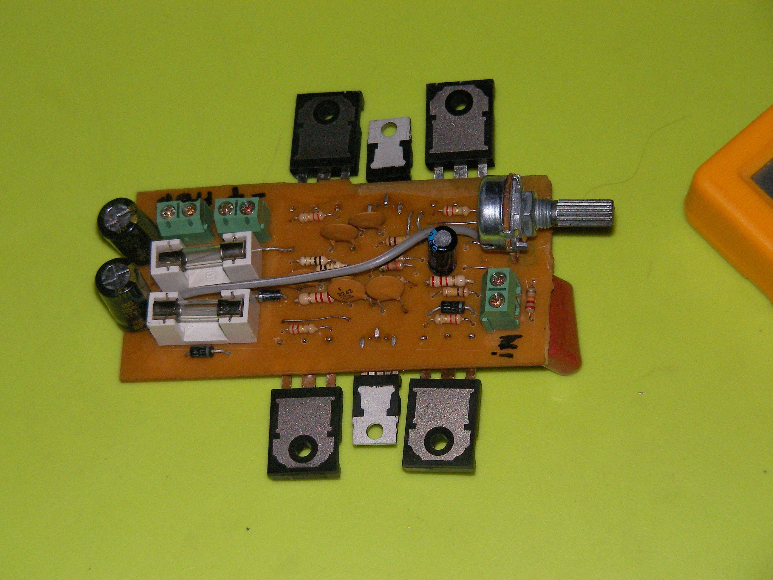 12-24V Dc-Dc Konvertör (Tda2030 Amfi İçin)