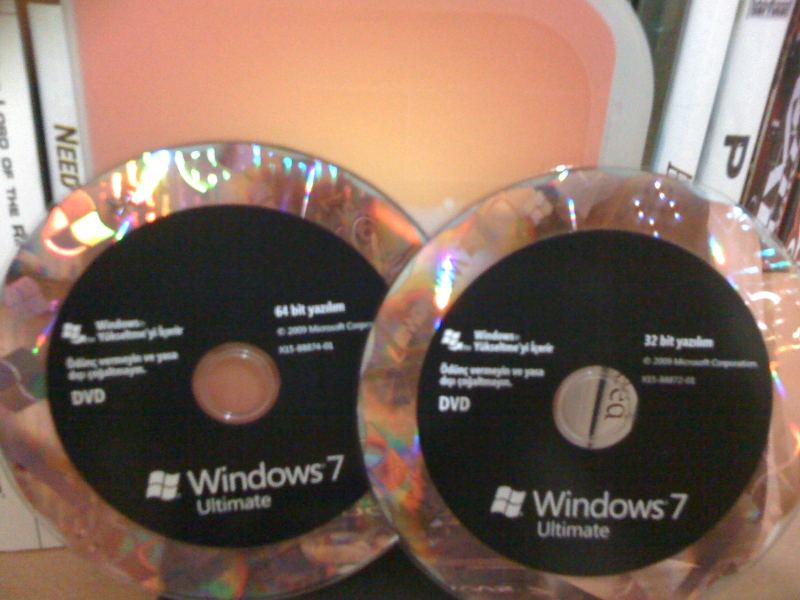  Windows 7 Ultimate TR DVD KUTU yükleme ekranı böyle mi