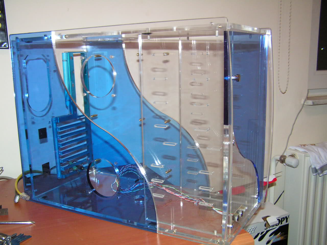  SATILIK LOGITECH FARE, AEROCOOL KASA, COOLERMASTER AQUAGATE