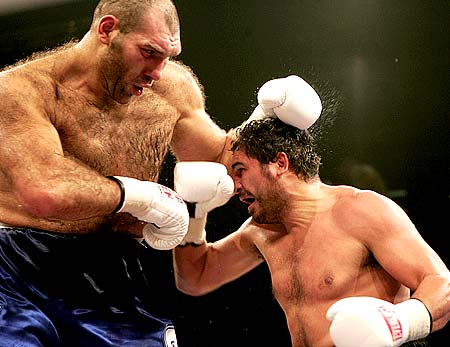  Sizce bu çocuk Nikolai Valuev'i devirebilecek mi? Milli Gururumuz