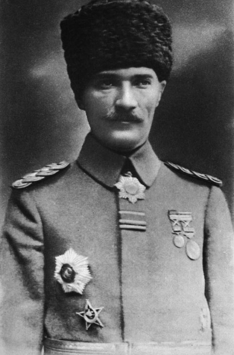  Mustafa Kemal ATATÜRK