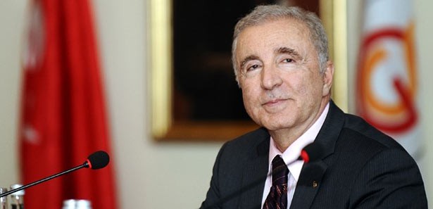  Küçük dev adam veda ediyor