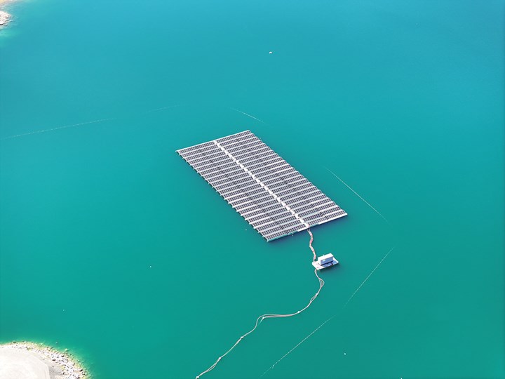 Türkiye'nin ilk yüzer güneş enerjisi santrali Haziran'da üretime başlıyor