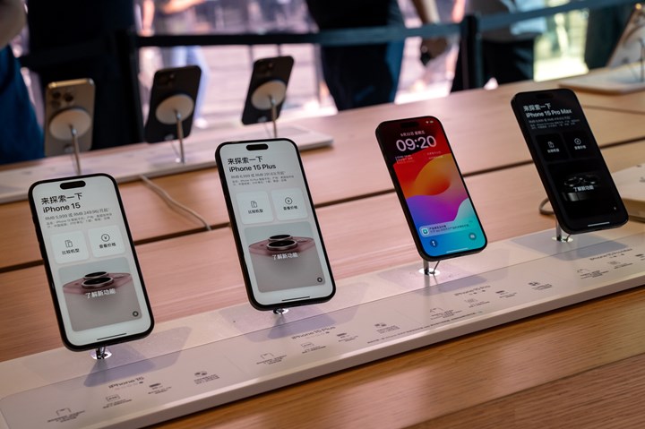 Huawei, Çin'de ilk beşe geri döndü, Apple ise bir ilke imza attı