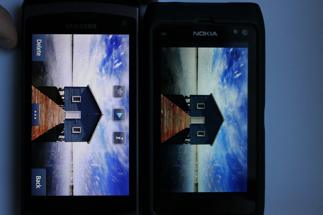  Samsung Super Clear LCD TFT ve Super AMOLED KArşılaştırması ( N8, Galaxy S, Wave 1 Wave 2'ye Karşı )
