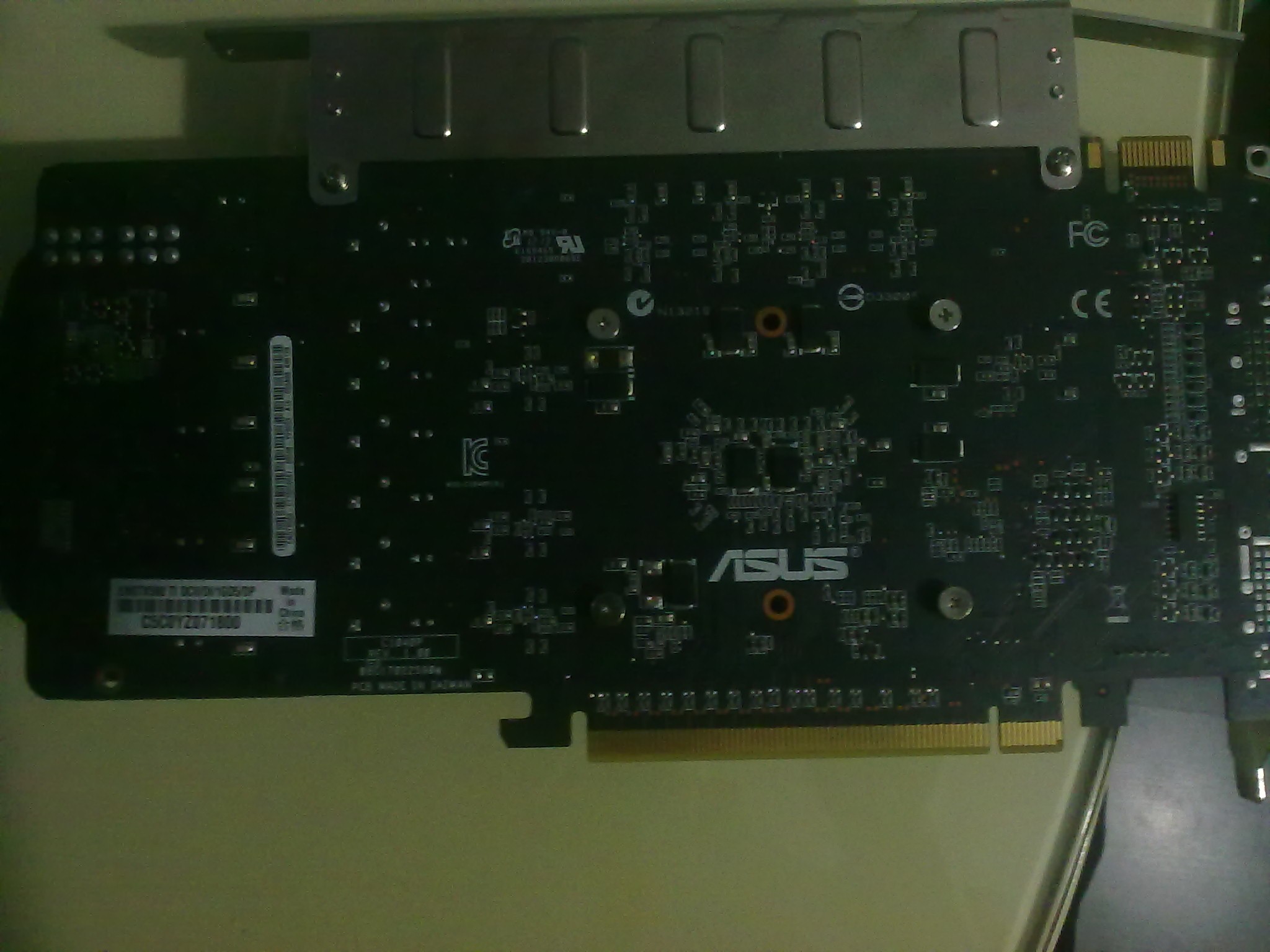  Orjinal mi acaba Asus GTX 560 TI DC2 ?