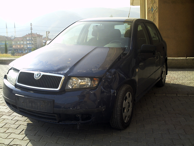  skoda fabia 2001 15000tl çok mu?