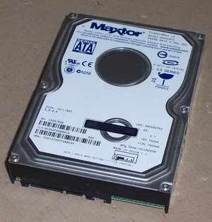  ARANIYOR > 250 GB MAXTOR SATA