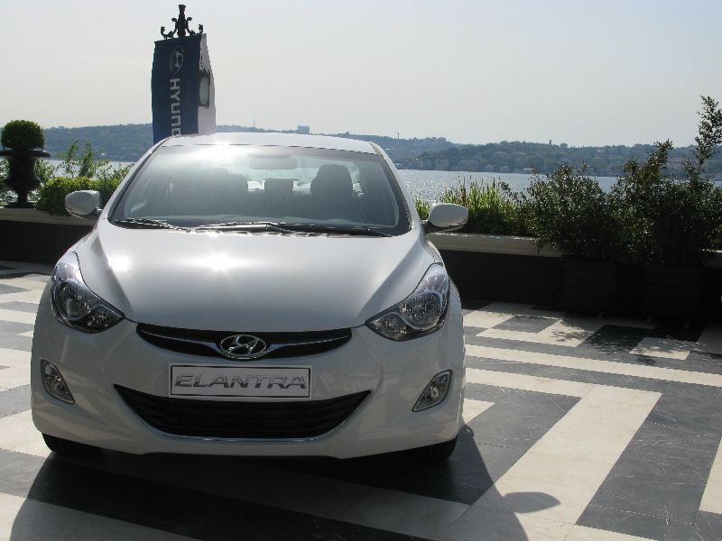  HYUNDAI ELANTRA ANA KONU