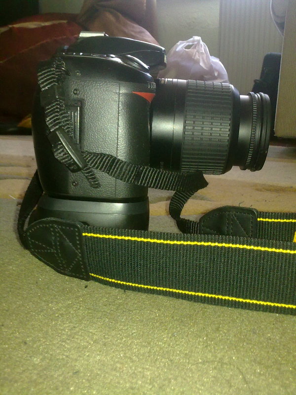  TERTEMİZ NİKON D80+18-55+BATTERY GRIP+FOTOĞRAFLI FİYAT DÜŞTÜÜ