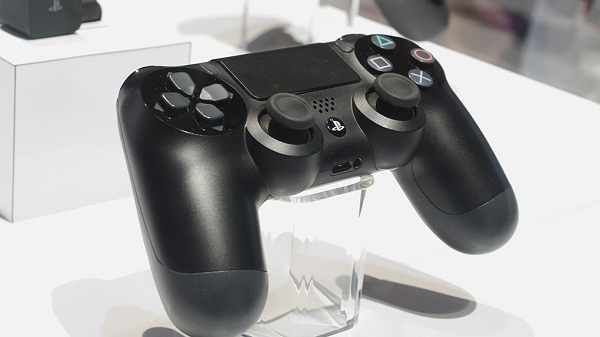 Sony, PlayStation 4'e ait kontrolcüyü GDC'de sergiledi
