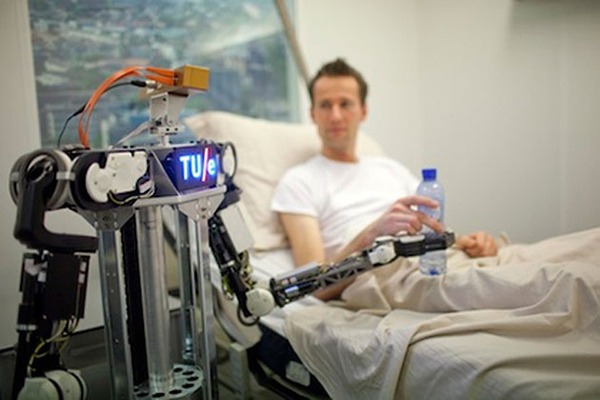 Robotoların World Wide Web servisi RoboEarth, özel olarak hazırlanan hastane odasında test edilecek