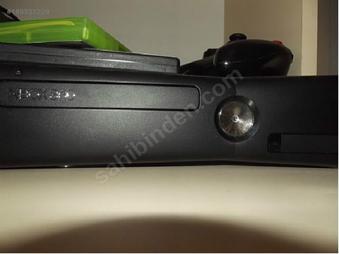  XBOX 360 4 GB + 250 GB + 20 ORJINAL OYUN + FW 3.0