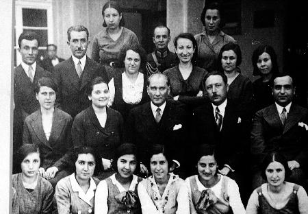 Atatürk'ün ilk defa yayınlanan fotoğrafları