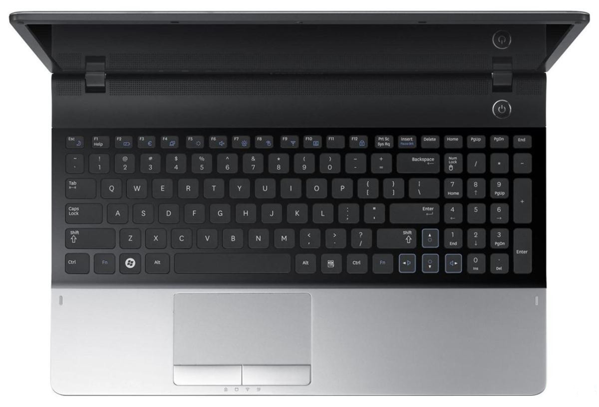  \\ SAMSUNG NP300E5A\\İ5 2450M\\4 GB RAM\\1 TB HDD\\GT 520MX //