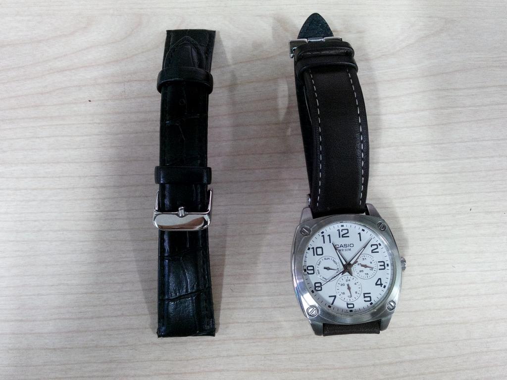 Casio MTP-1309L-7BVDF Cushion Case