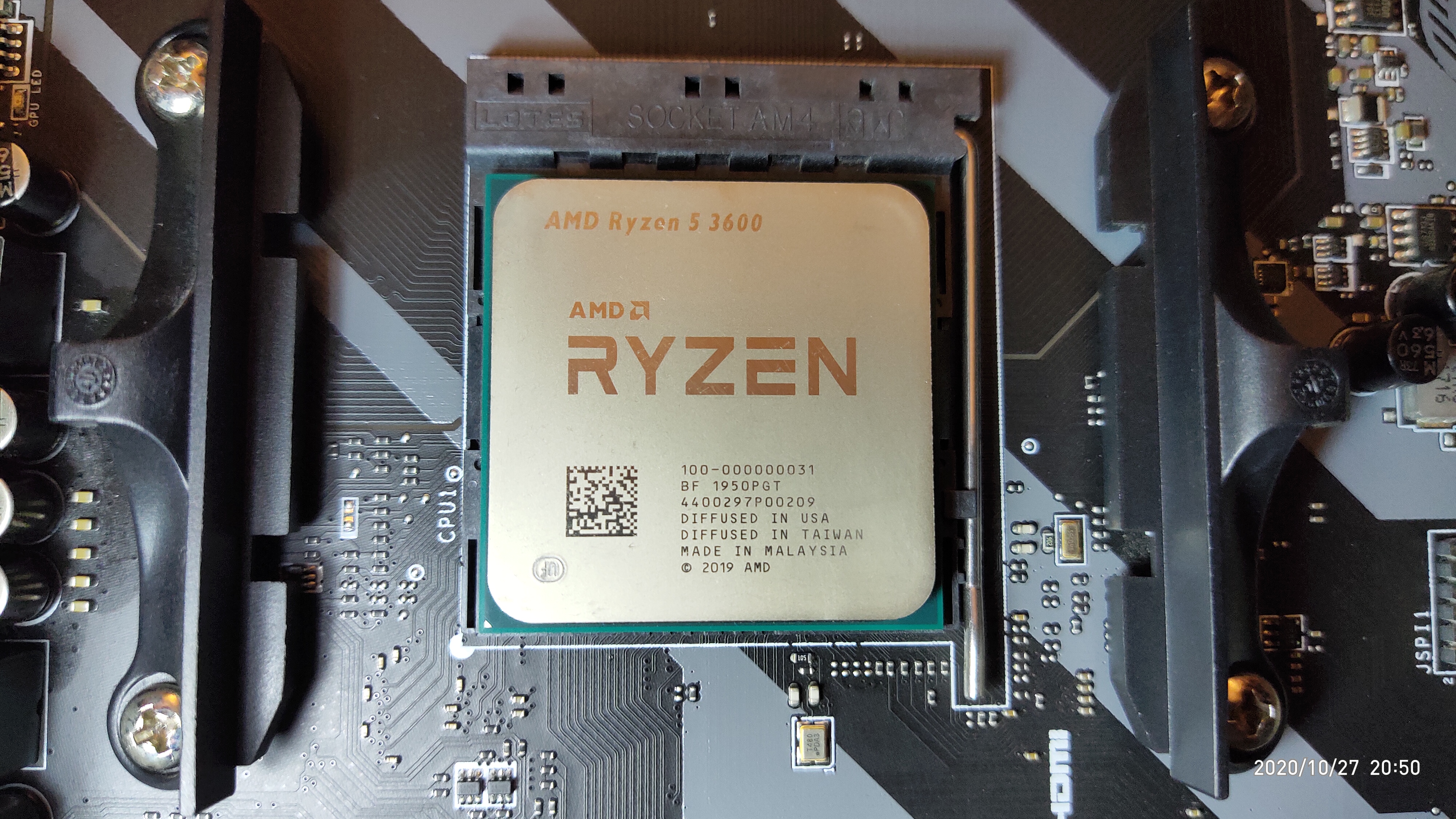 Купить процессор ryzen 9. AMD Ryzen 5 3600 OEM. Процессор AMD Ryzen r5-3600. Процессор AMD Ryzen 5 3600 Box. AMD Ryzen 5 3600 Socket am4.
