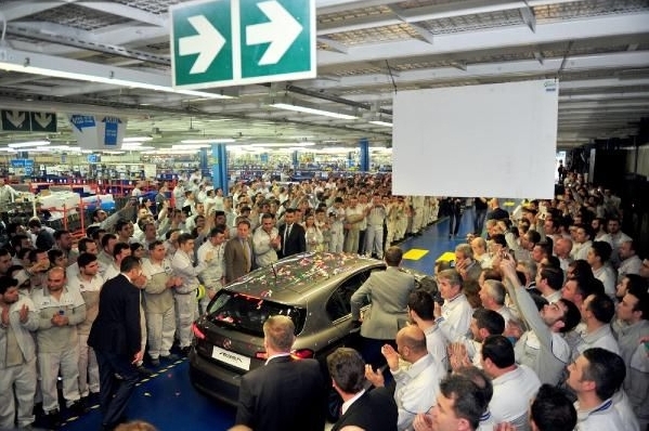  Tofaş'ın Egea Hatchback serisi üretimine başlandı